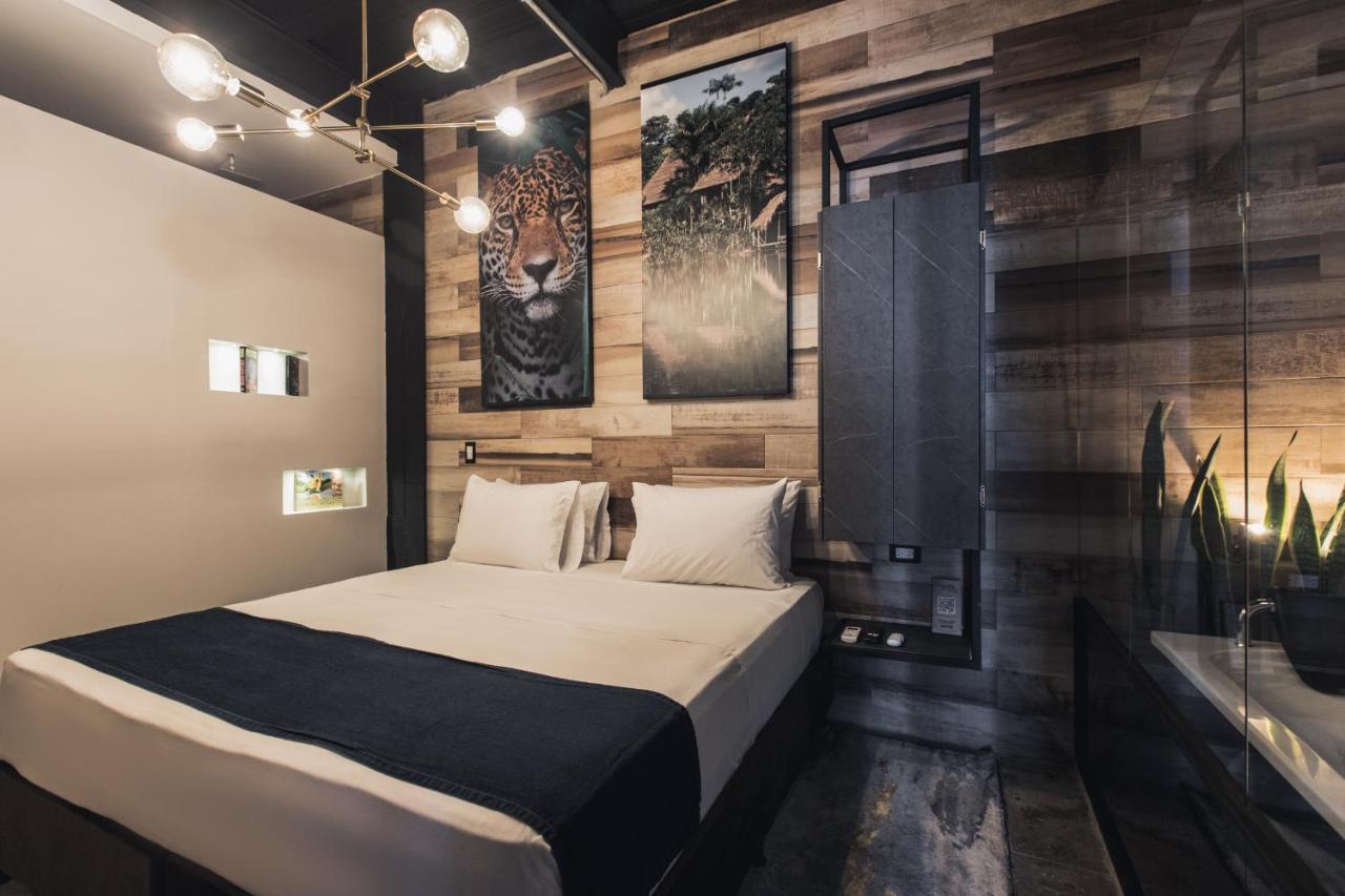 Lleras Park Concept 2* Medellin